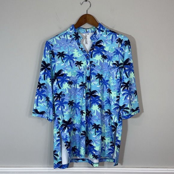Lulu B Tops - Lulu B V-NECK TRAVEL TUNIC Top Blue Palm Tree Print 3/4 Sleeve UPF 50+ Resort‎